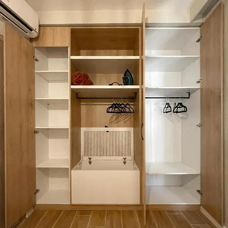 Flori Apartment