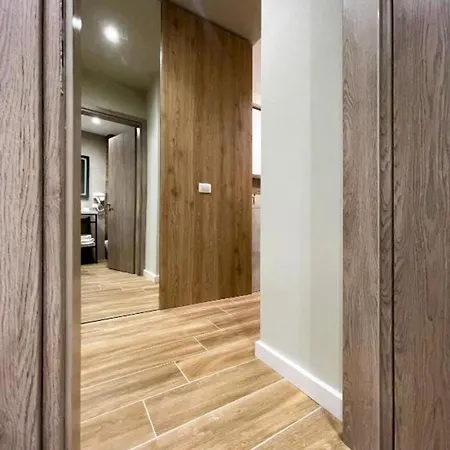 Apartment Flori *