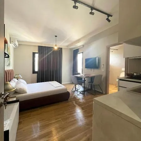 Apartment Flori *